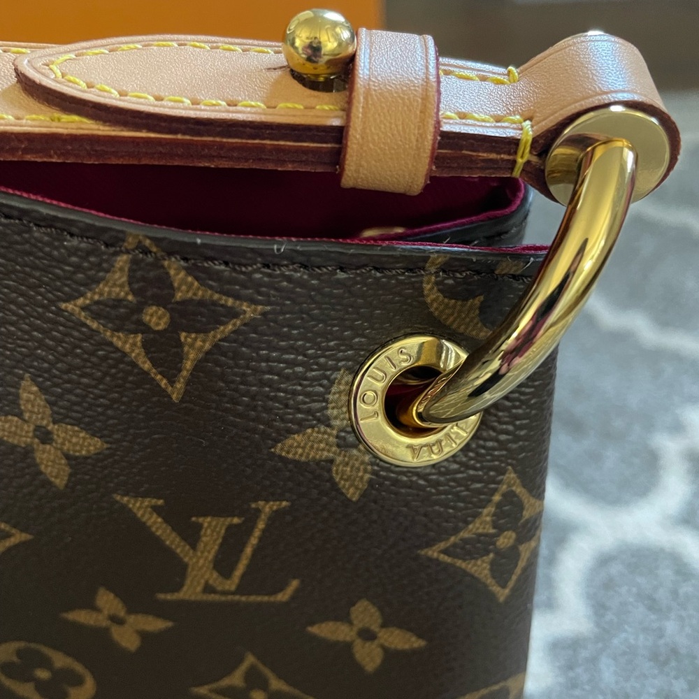 Louis Vuitton Monogram Graceful MM 
*bag only* - Picture 4 of 12